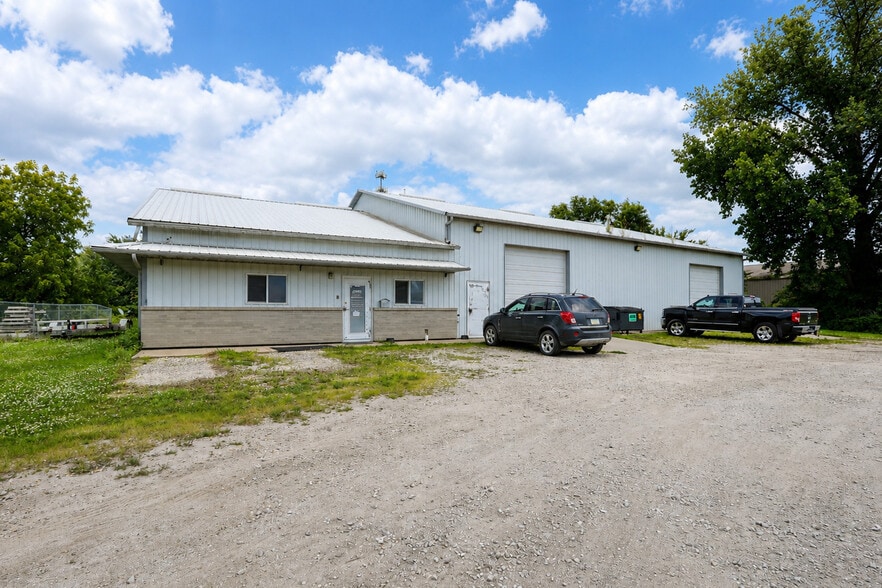 235 Garfield St, Carlisle, IA for sale - Building Photo - Image 2 of 19