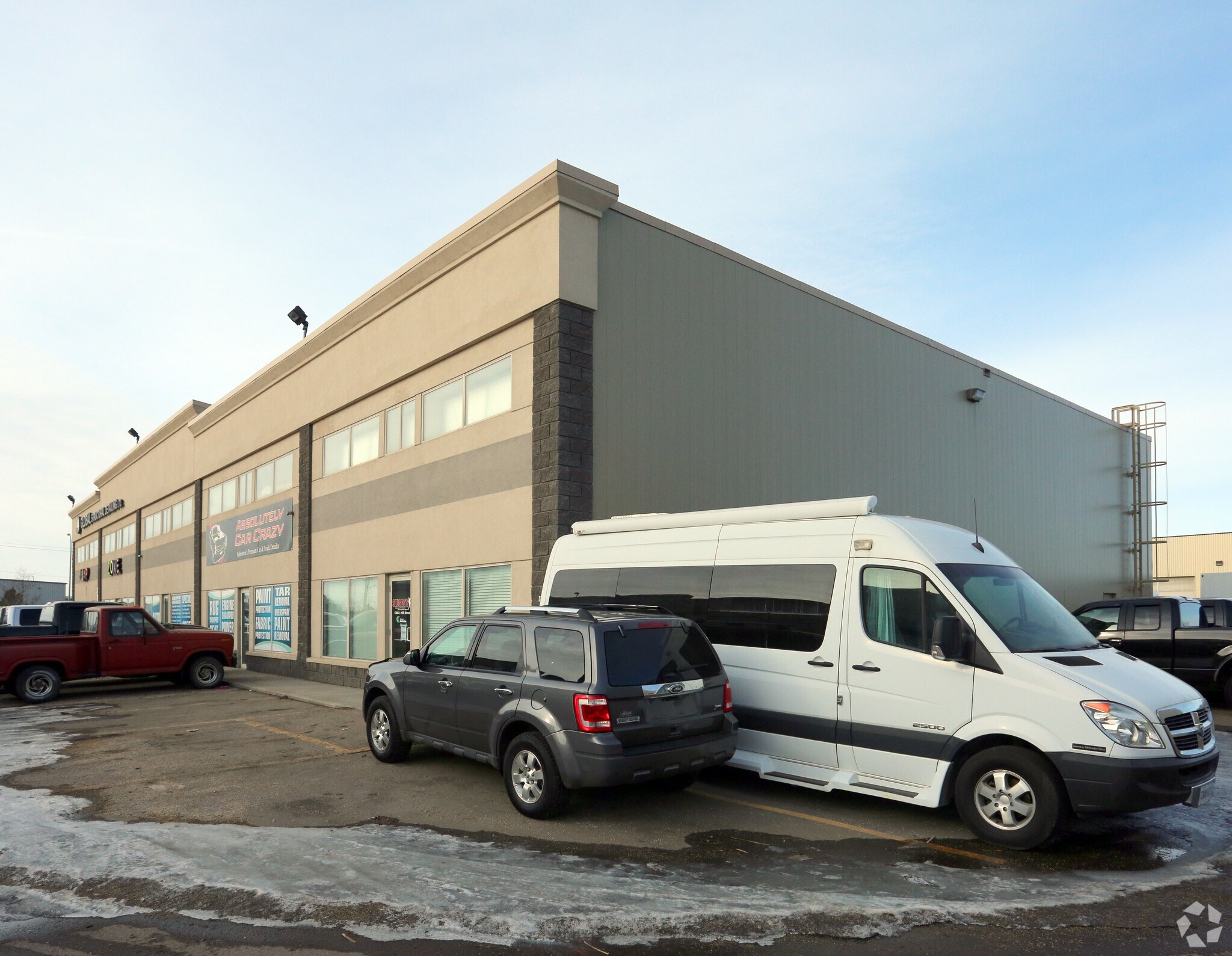 13083 156 St NW, Edmonton, AB à louer Photo principale- Image 1 de 9