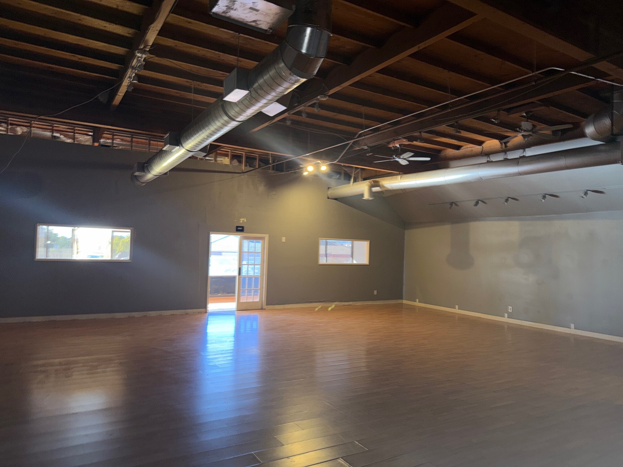 18902-18932 Soledad Canyon Rd, Canyon Country, CA à louer Photo intérieure- Image 1 de 8