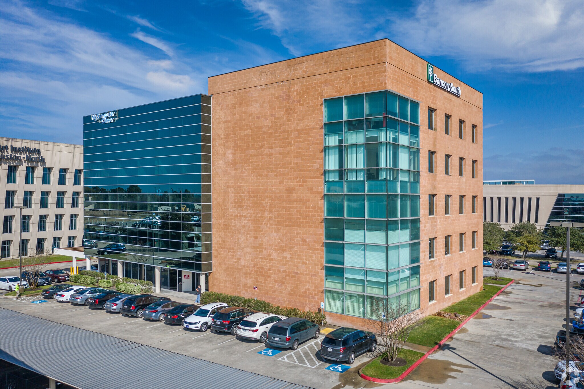 7908 N Sam Houston Pky W, Houston, TX for lease Building Photo- Image 1 of 4