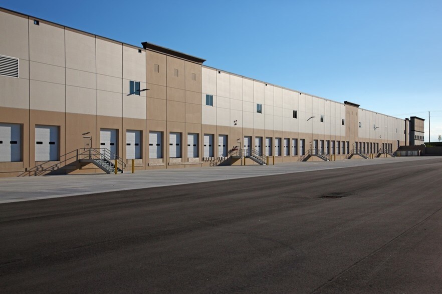 8801 88th Ave, Pleasant Prairie, WI à louer - Photo du bâtiment - Image 2 de 4