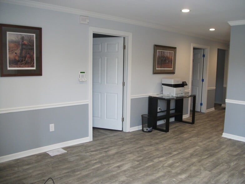 7432 Highway 90, Longs, SC for sale - Interior Photo - Image 2 of 18