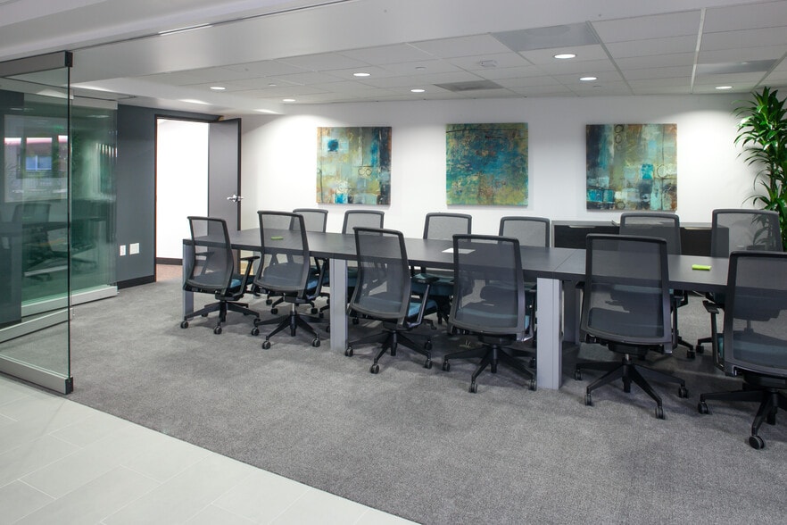 992-998 4th St, San Rafael, CA for lease - Building Photo - Image 3 of 8