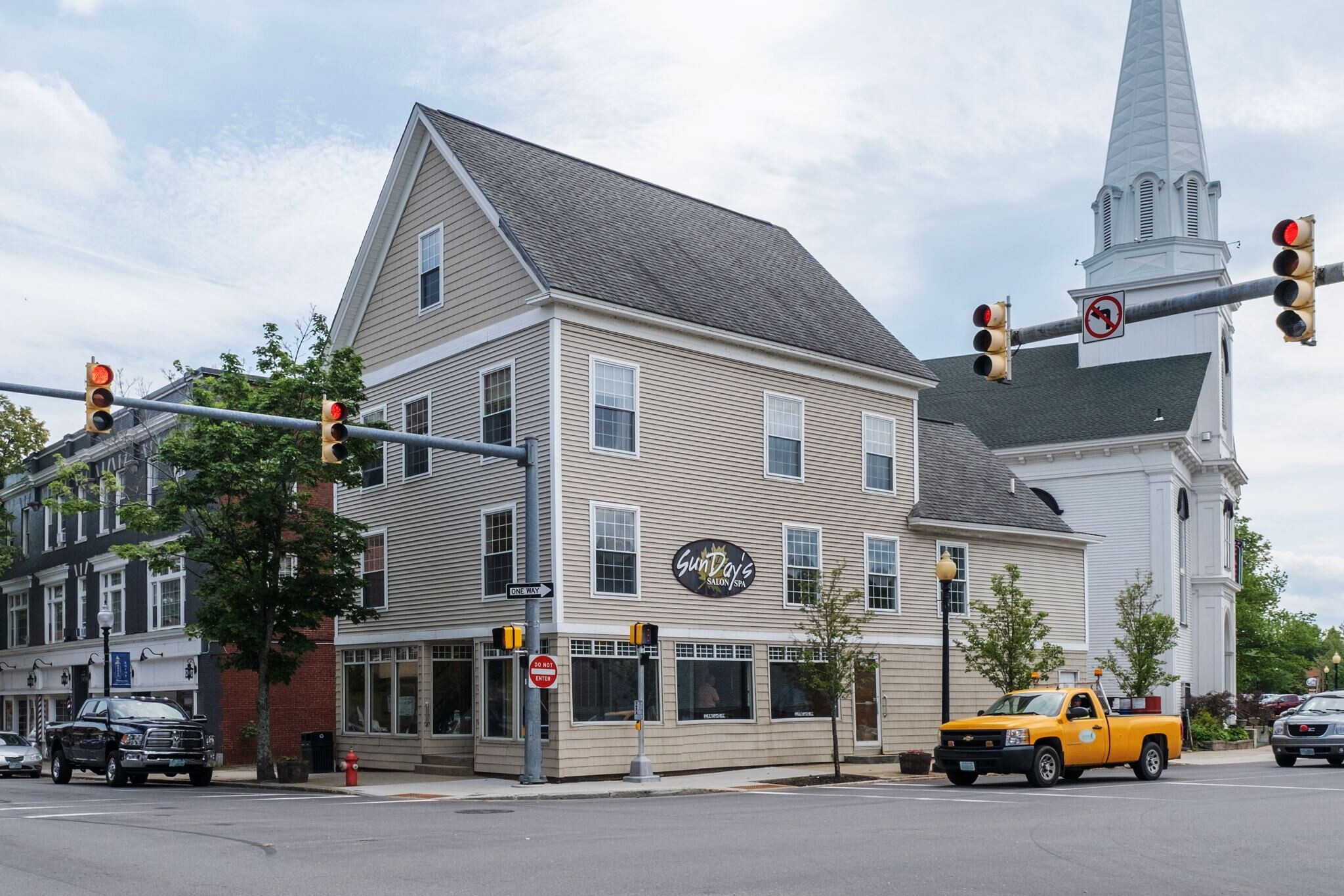 674-676 Main St, Laconia, NH à vendre Photo du bâtiment- Image 1 de 1