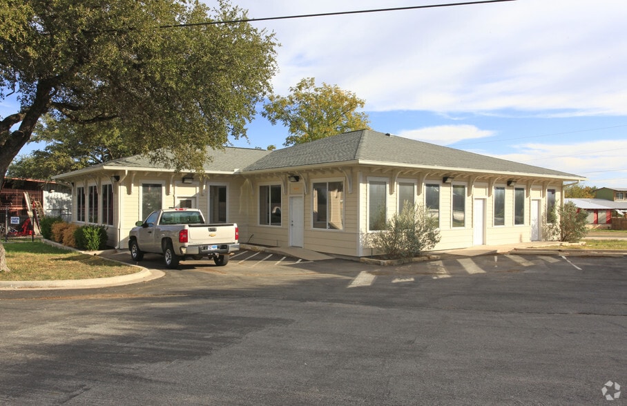 3607 Ranch Road 620 N, Austin, TX à louer - Photo du bâtiment - Image 1 de 18
