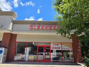 4116 Lenora Church Rd, Snellville, GA for lease Interior Photo- Image 2 of 5