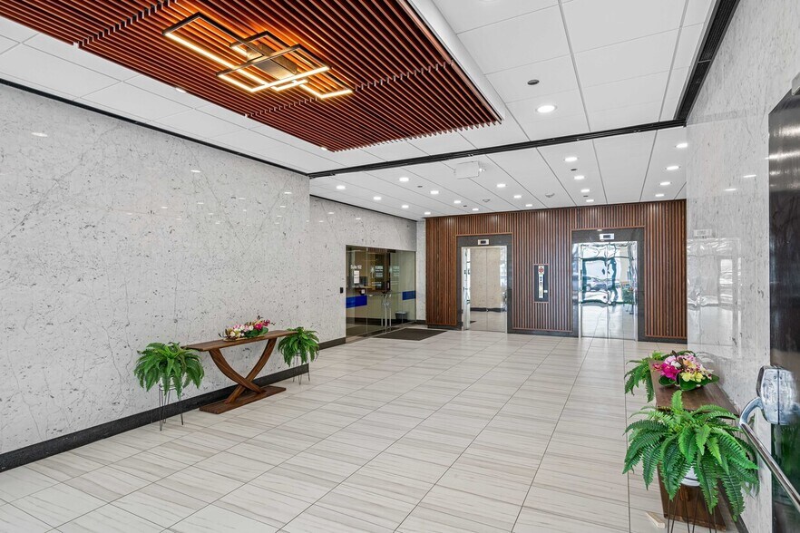 115 S Missouri Ave, Lakeland, FL à louer - Photo du bâtiment - Image 3 de 11