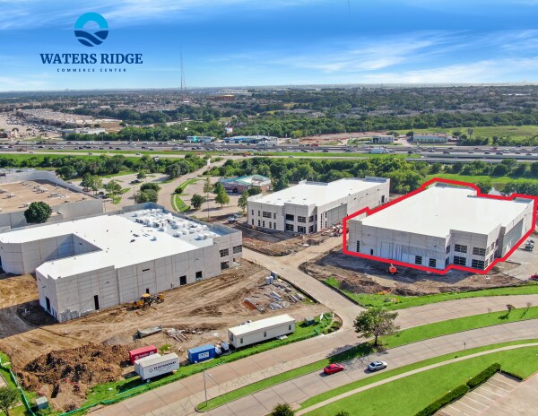 1940 Lakepointe Dr, Lewisville, TX à vendre Photo du bâtiment- Image 1 de 5