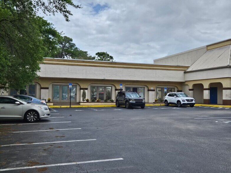 6500 Fort Caroline Rd, Jacksonville, FL à louer - Photo du bâtiment - Image 2 de 23