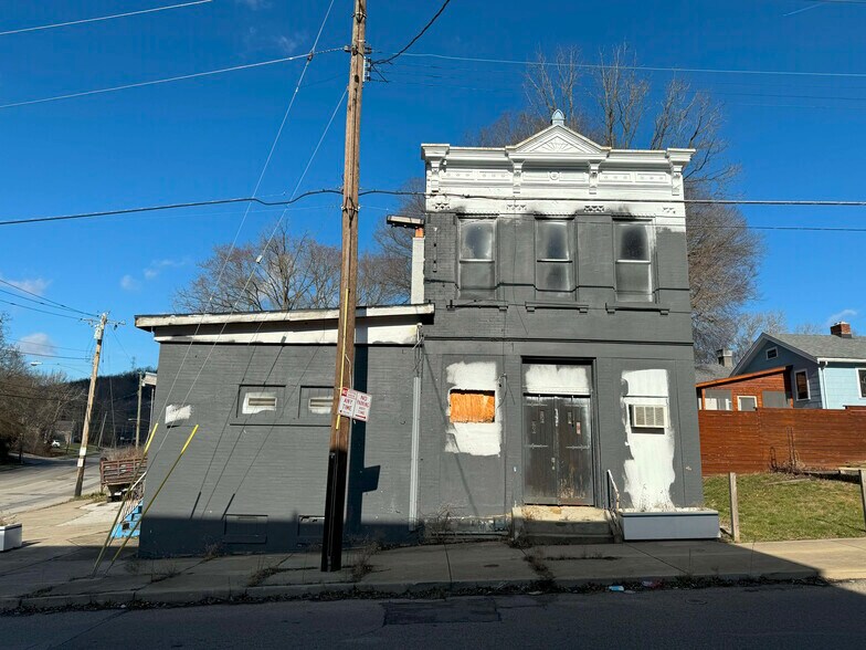 1664 Frederick Ave, Cincinnati, OH à vendre - Photo du bâtiment - Image 3 de 12