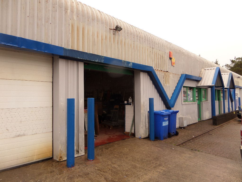 Tyle Teg, Maesteg for lease Primary Photo- Image 1 of 2