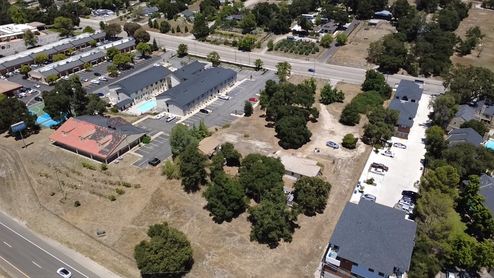 3660 El Camino Real, Atascadero, CA for sale - Aerial - Image 2 of 2
