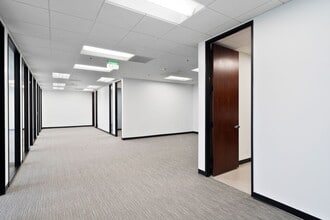 1851 E 1st St, Santa Ana, CA à louer Photo intérieure- Image 2 de 5