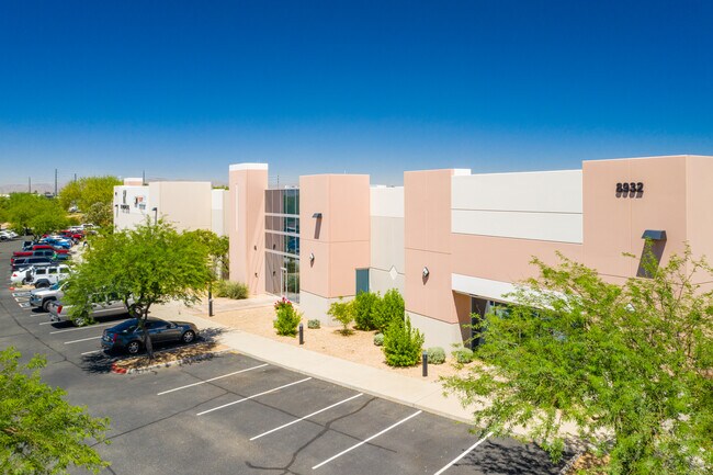 Plus de détails pour 8932 W Cactus Rd, Peoria, AZ - Local d'activités à louer
