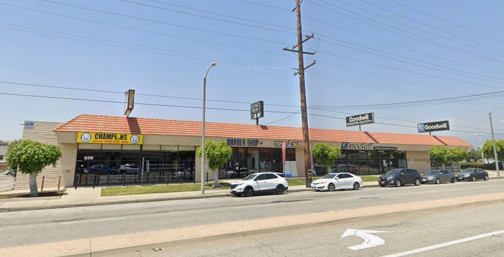 539-563 N Azusa Ave, West Covina, CA for lease - Building Photo - Image 2 of 2
