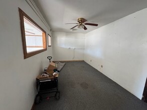 105 N Chestnut St, Belton, MO for lease Interior Photo- Image 2 of 5