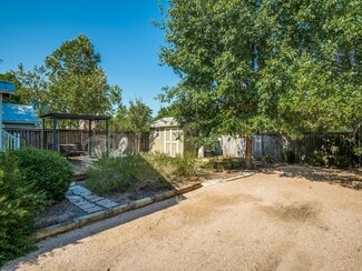 More details for 118 N Plant Ave, Boerne, TX - Office for Lease