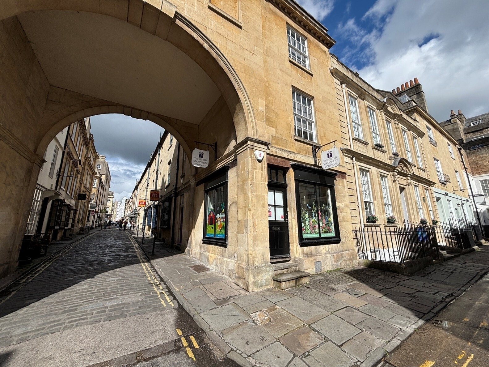 1 Queen St, Bath à louer Photo principale- Image 1 de 4