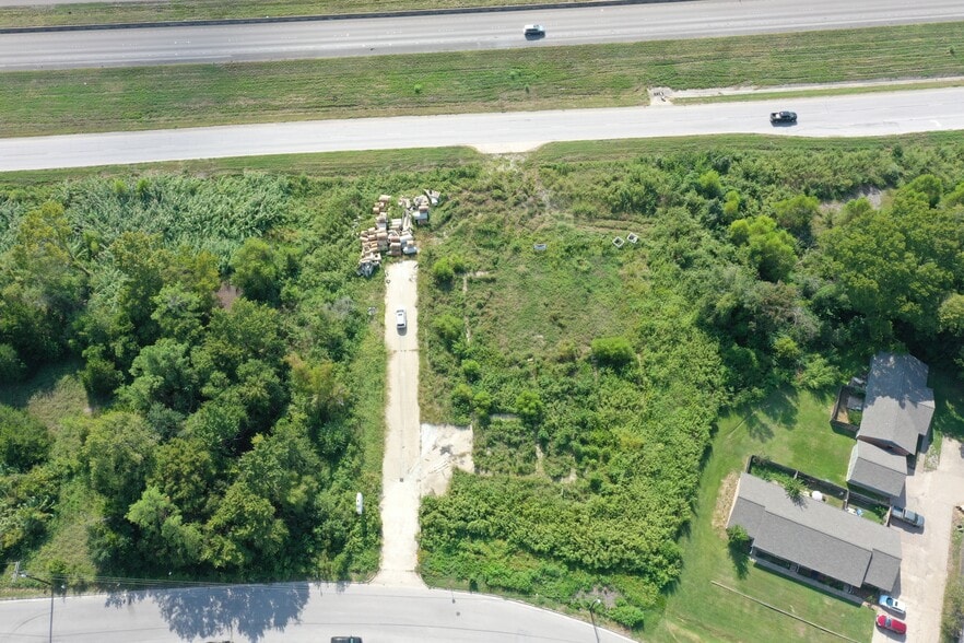 194 Interstate 45 N, Huntsville, TX for lease - Building Photo - Image 3 of 4