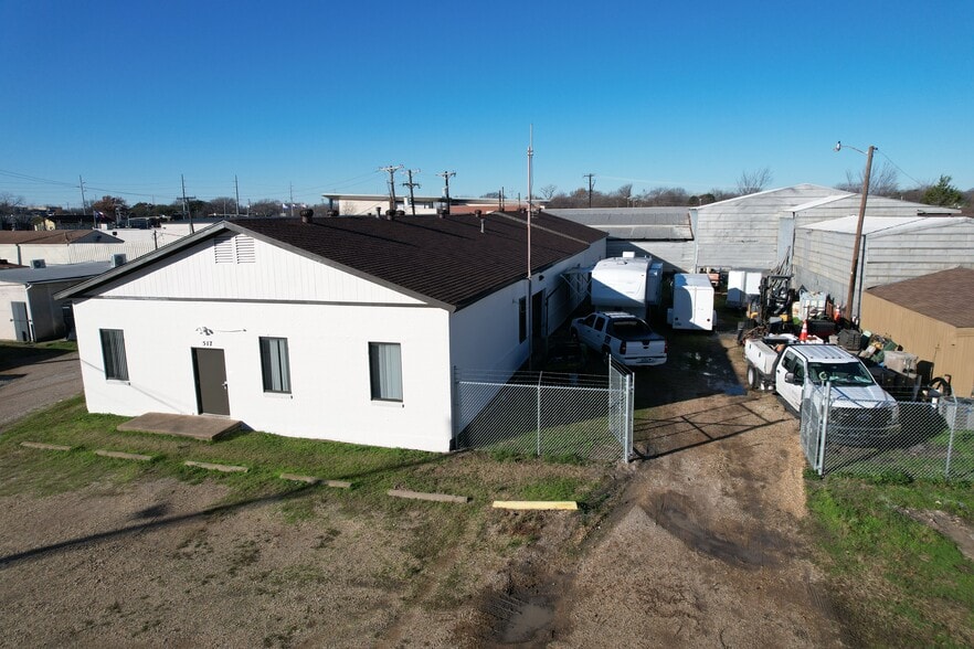 517 N 5th St, Garland, TX for lease - Building Photo - Image 2 of 6