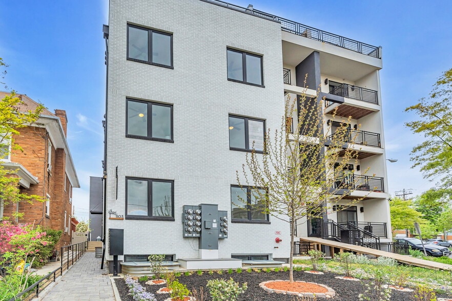 1103 Fern St NW, Washington, DC for sale - Primary Photo - Image 1 of 57
