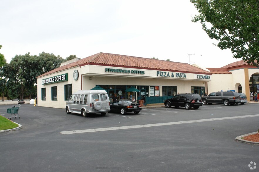 200-220 Saratoga Ave, Santa Clara, CA à louer - Photo du bâtiment - Image 2 de 5