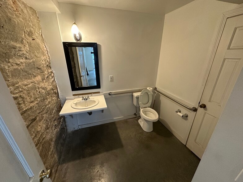 88 Boylston St, Brookline, MA for lease - Interior Photo - Image 2 of 5