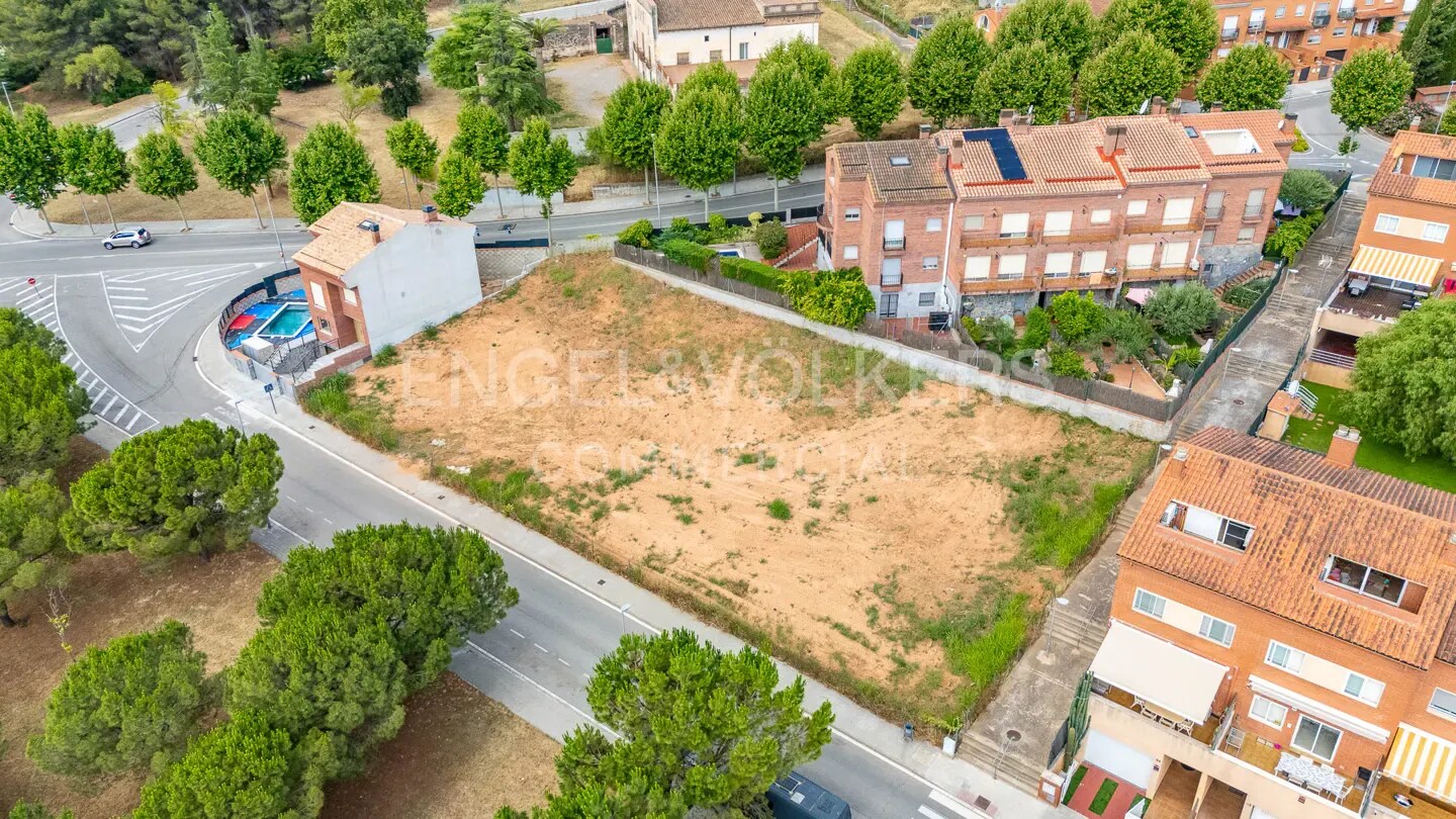 Terrain dans Castellbisbal, Barcelona à vendre Photo du bâtiment- Image 1 de 16