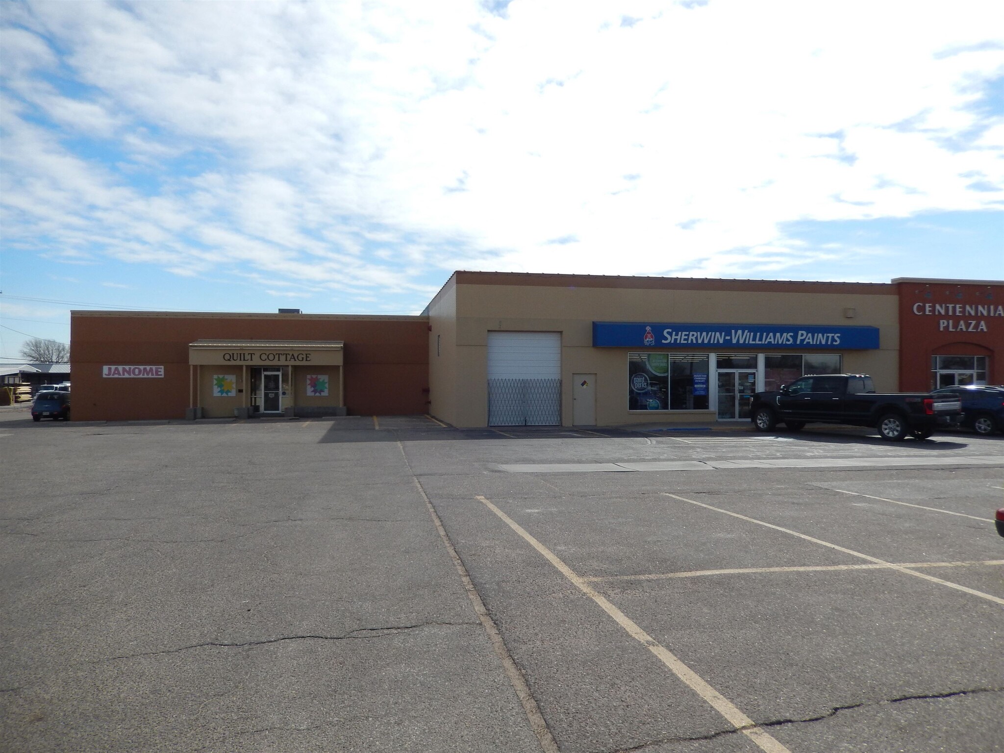 2520 Vine St, Hays, KS for lease Building Photo- Image 1 of 9