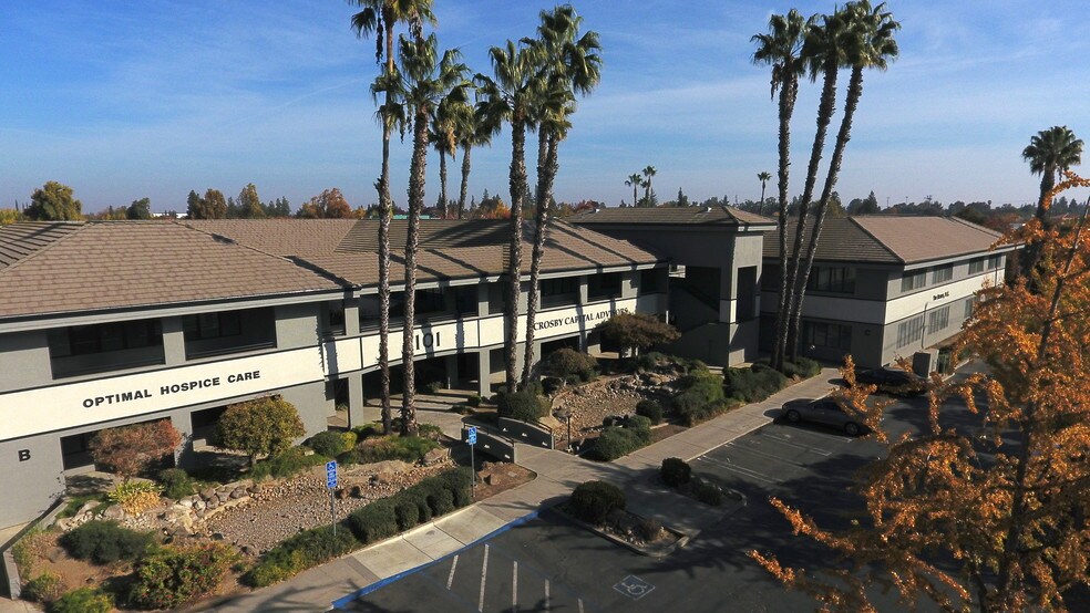 1101 Sylvan Ave, Modesto, CA à louer - Photo du bâtiment - Image 3 de 6