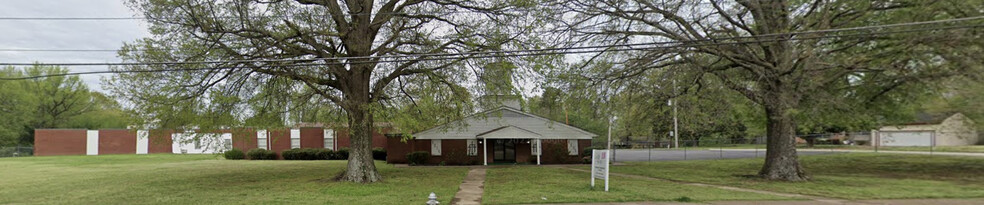 4255 Overton Crossing St, Memphis, TN for sale - Primary Photo - Image 1 of 1