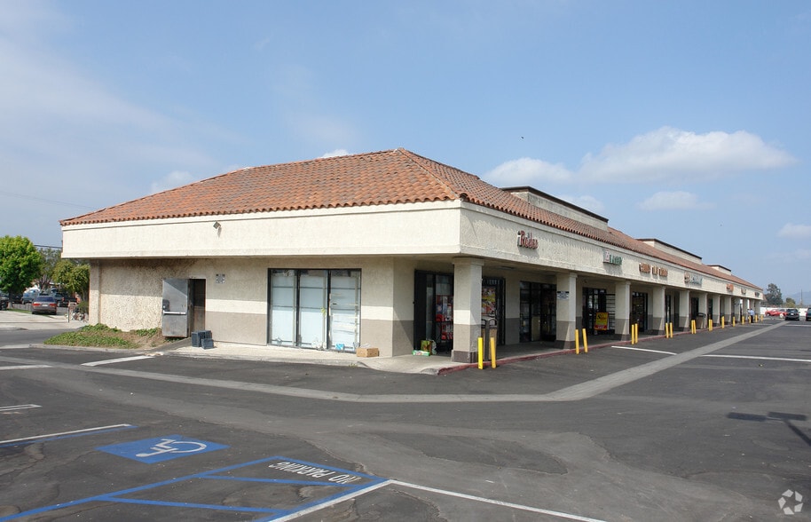 2151-2195 E Channel Islands B, Oxnard, CA à louer - Photo du bâtiment - Image 3 de 5