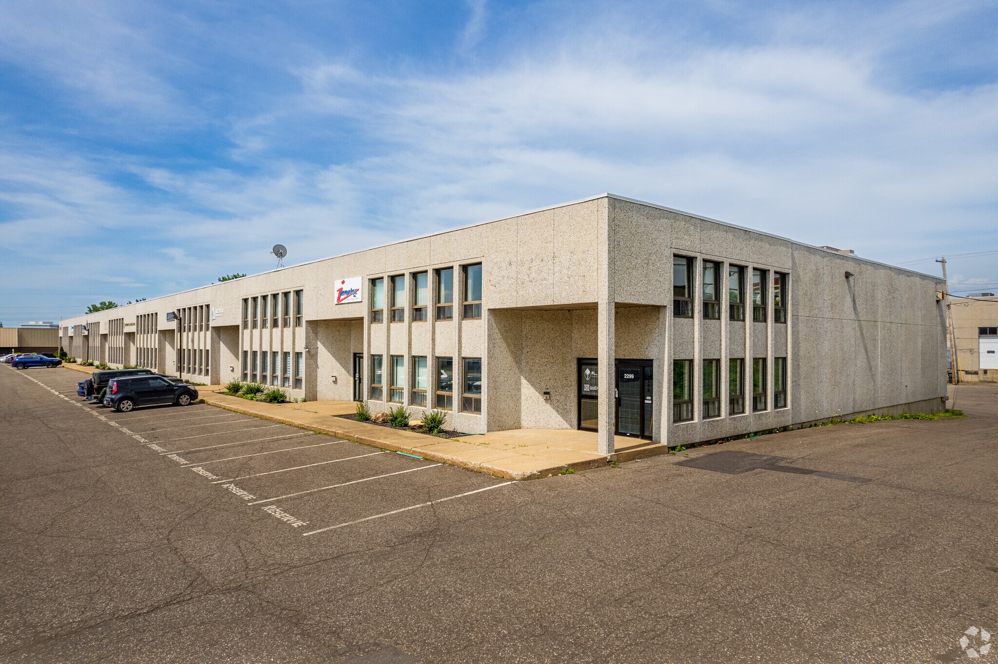 2305-2329 Rue Guénette, Saint-Laurent, QC for sale Primary Photo- Image 1 of 33