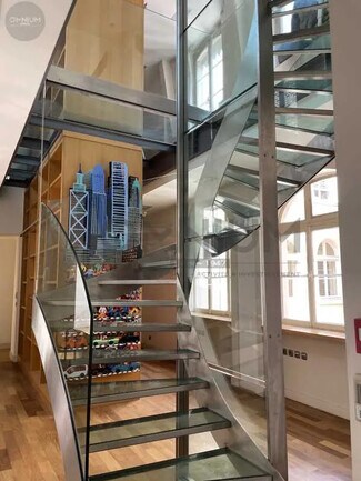 Plus de détails pour Bureau à vendre