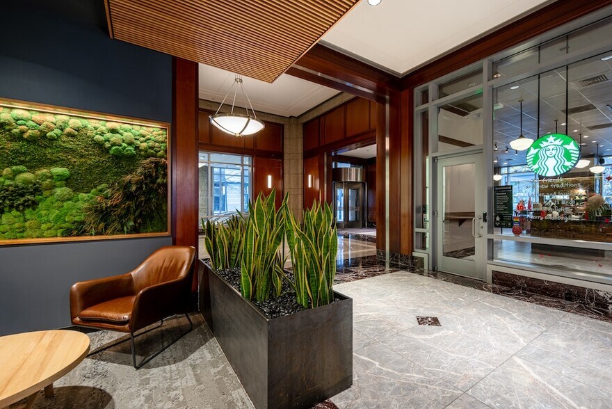 1201 3rd Ave, Seattle, WA à louer - Photo du bâtiment - Image 2 de 22