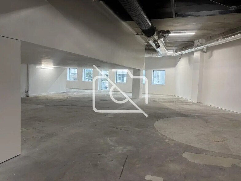 Industriel dans Ivry-sur-Seine à louer - Photo intérieure - Image 2 de 18