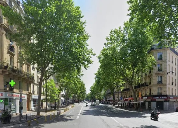 Retail in Paris for lease Building Photo- Image 1 of 4