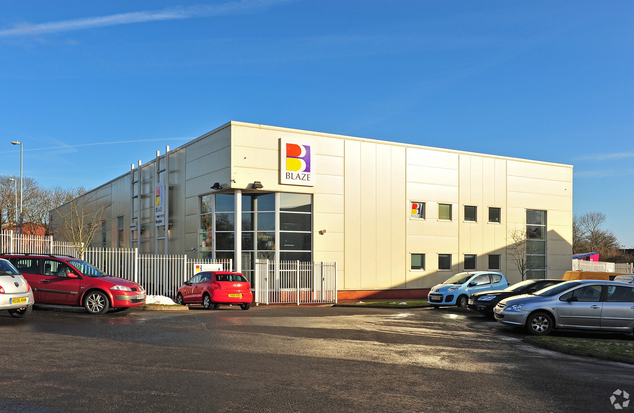 Arden Business Park portfolio of 5 properties for sale on LoopNet.ca Primary Photo- Image 1 of 5