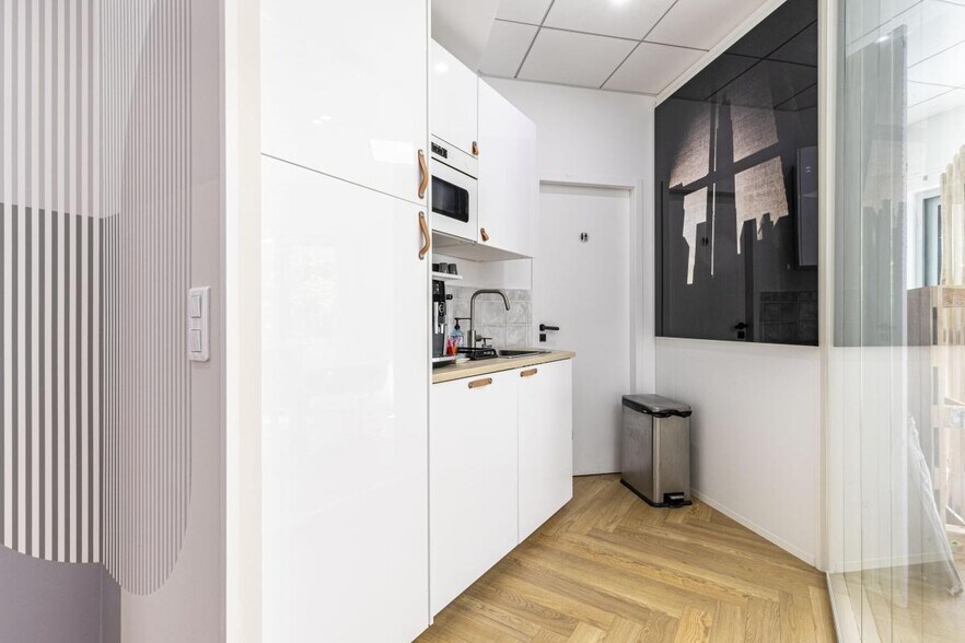 29 Rue Jasmin, Paris à louer - Photo du bâtiment - Image 3 de 9