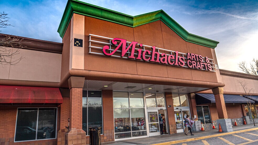 3039-3155 E Main St, Mohegan Lake, NY à louer - Photo du bâtiment - Image 3 de 12