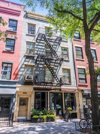 More details for 422 Hudson St, New York, NY - Retail for Sale