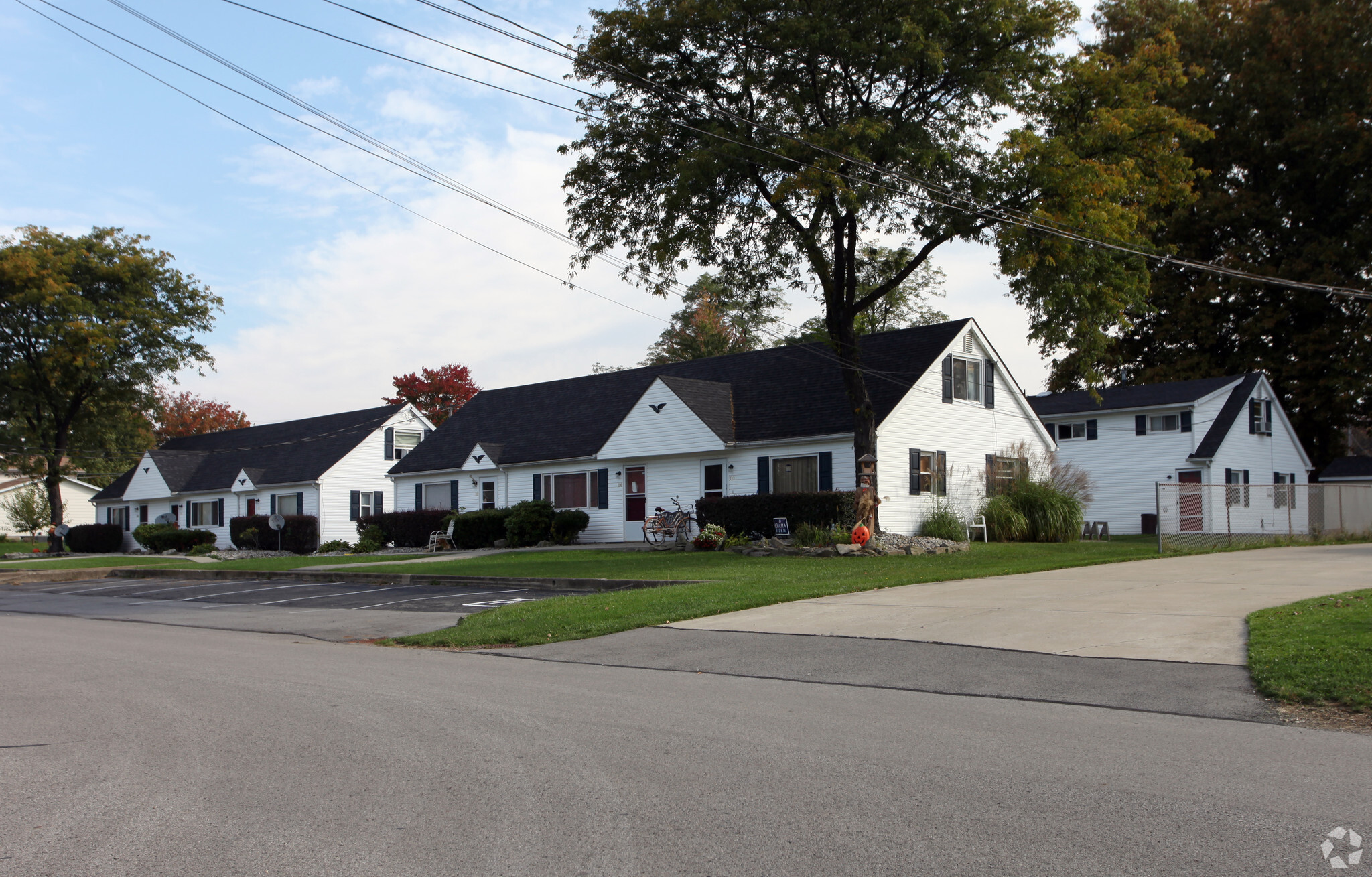 80-102 Todd Ave, Hermitage, PA for sale Primary Photo- Image 1 of 1