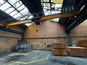 Dudley Central-Trading Est Shaw Rd, Dudley à louer Photo intérieure- Image 2 de 4