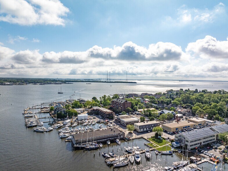 222 Severn Ave, Annapolis, MD à louer - Photo du bâtiment - Image 1 de 17