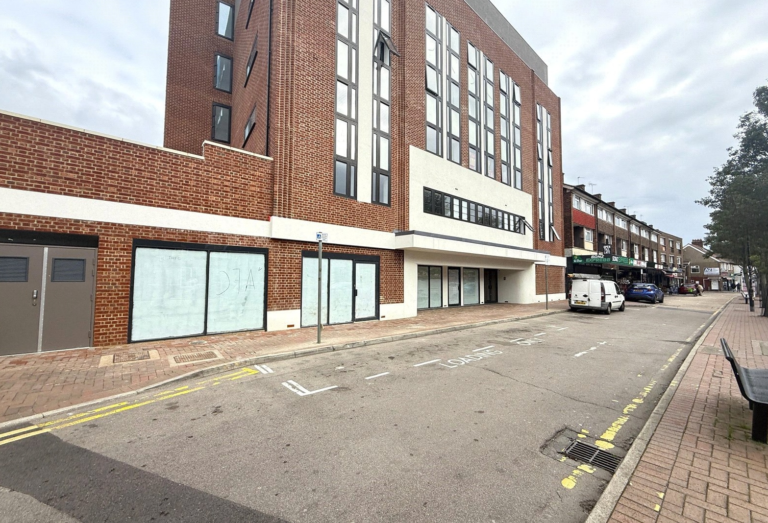 88-102 High St, Waltham Cross for lease Building Photo- Image 1 of 7