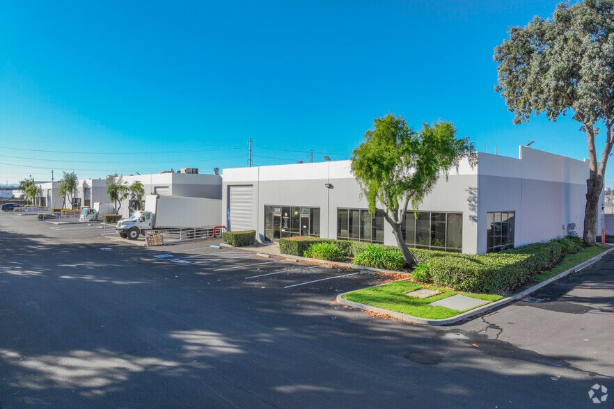 25005 Viking St, Hayward, CA for lease - Building Photo - Image 3 of 19