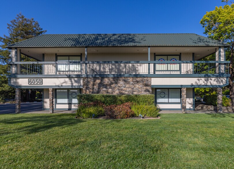 6050 Commerce Blvd, Rohnert Park, CA à vendre - Photo du bâtiment - Image 3 de 28