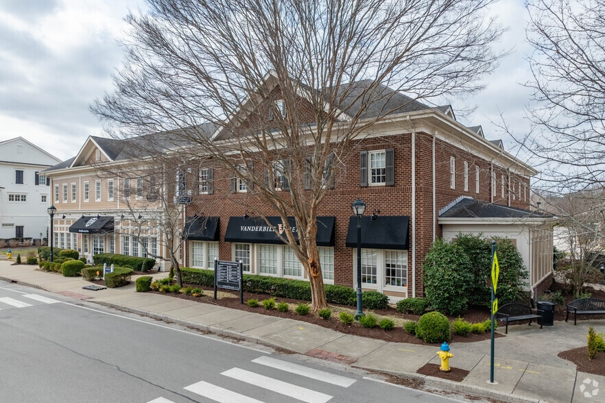 1025 Westhaven Blvd, Franklin, TN for lease - Primary Photo - Image 1 of 5