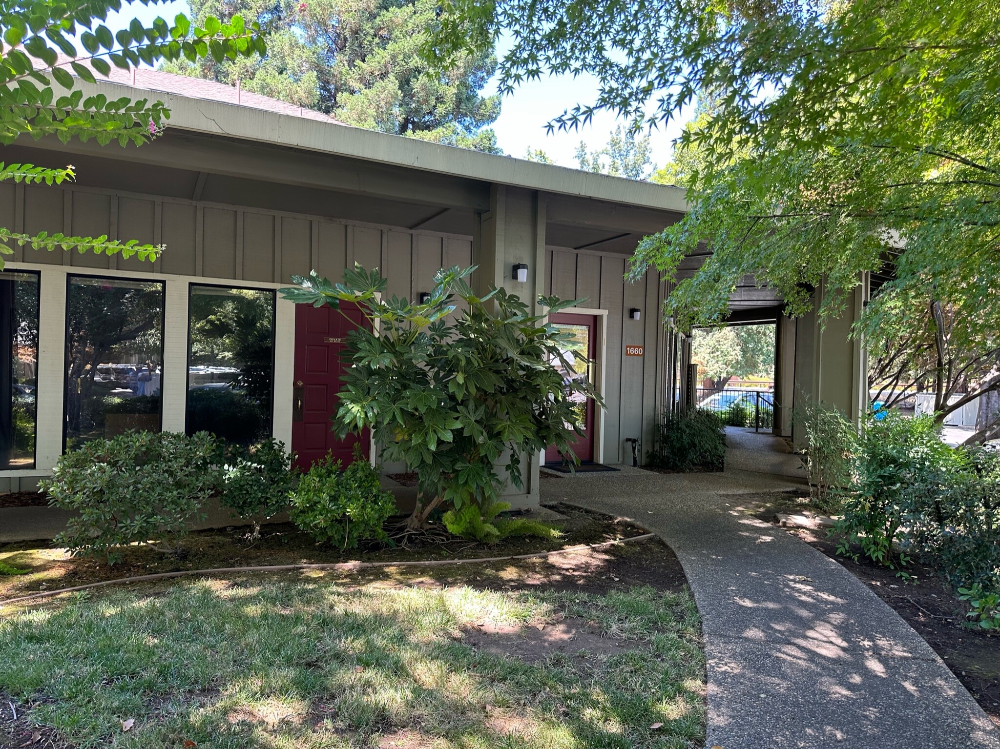 1660 Humboldt Rd, Chico, CA for lease Building Photo- Image 1 of 2