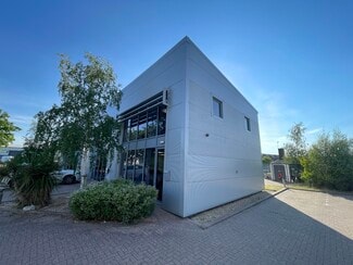 Plus de détails pour 7-15 Orbital Park, Ashford - Industriel à louer